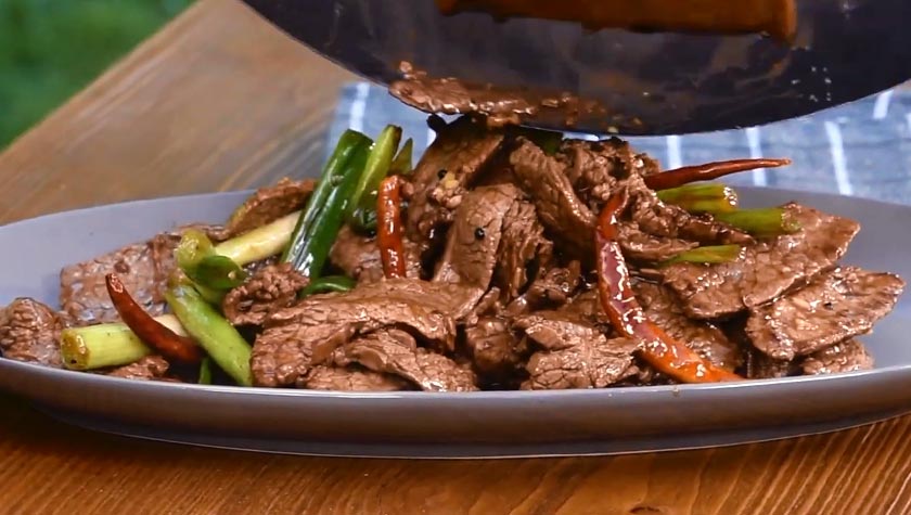 STIR-FRY SZECHUAN BEEF
