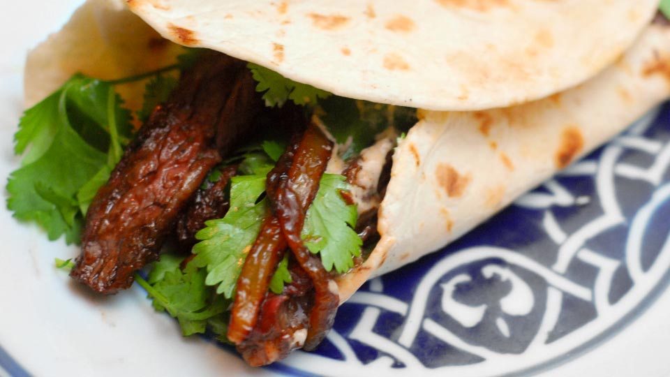 CHILI LIME SKIRT STEAK FAJITAS