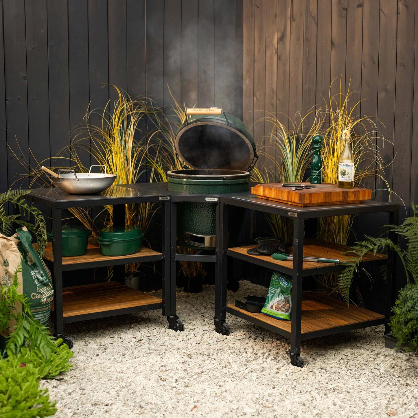 Large Big Green Egg + Corner Modular Nest Package
