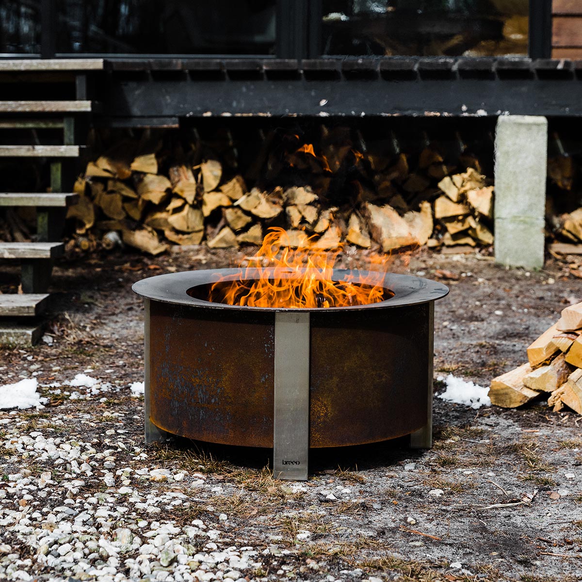 BREEO X Series 30 Smokeless Fire Pit (Patina) with Ash Removal Tool