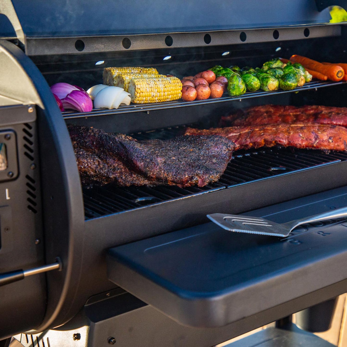 Louisiana Grills Black Label Series 1000 Pellet Grill LG1000BL
