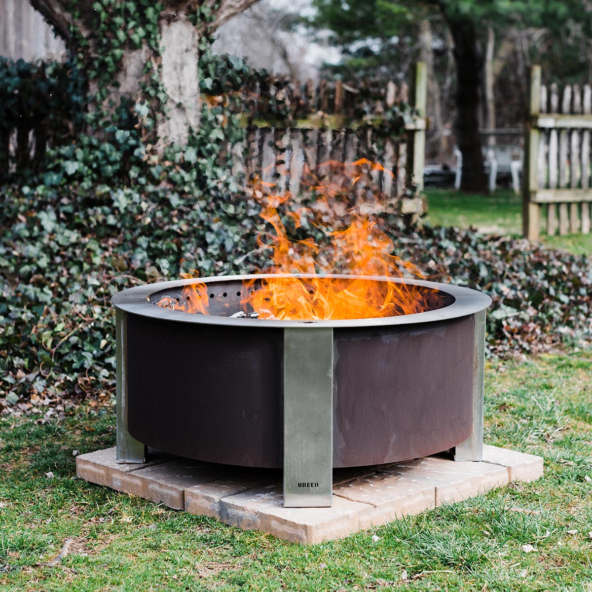 BREEO X Series 30 Smokeless Fire Pit (Patina) with Ash Removal Tool