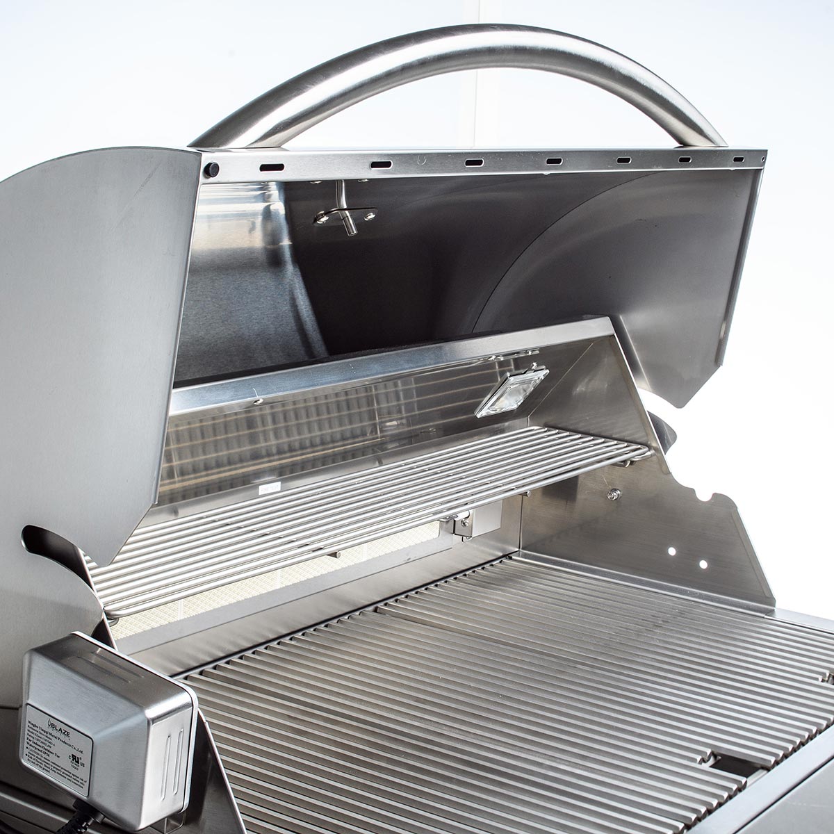Blaze PRO 34" 3-Burner Built-In Gas Grill w/ Grill Cart