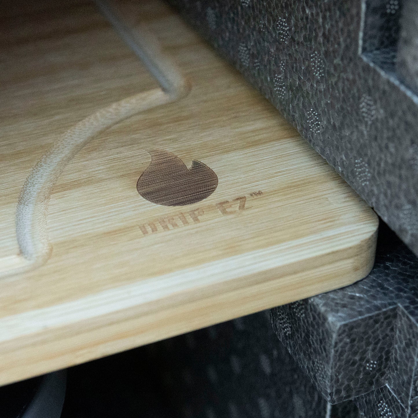 Drip EZ 'Que Crib - Dedicated Meat Resting Station