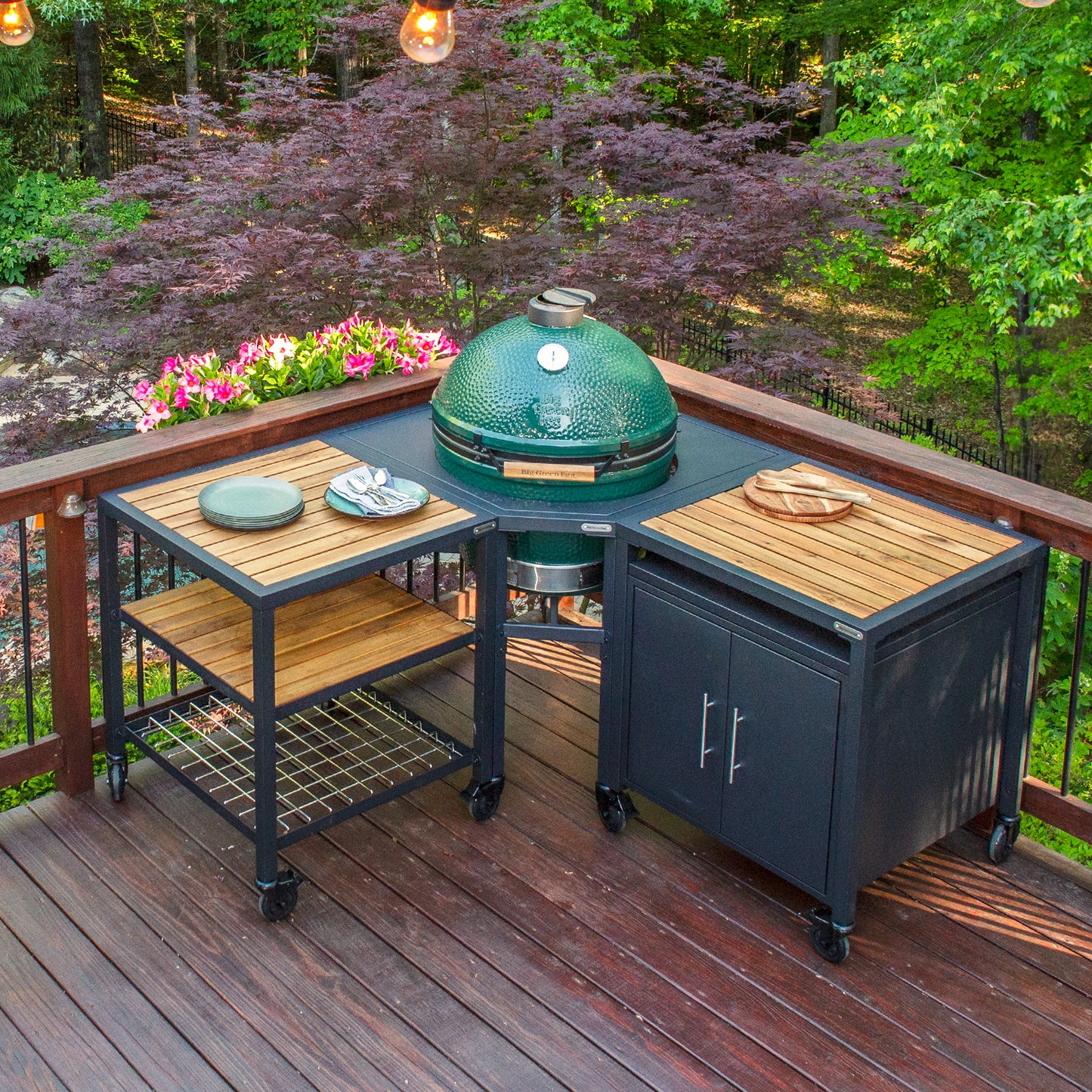 XL Big Green Egg + Corner Modular Nest Package