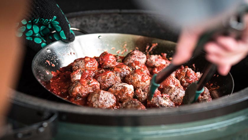 SPAGHETTI with STUFFED MEATBALLS