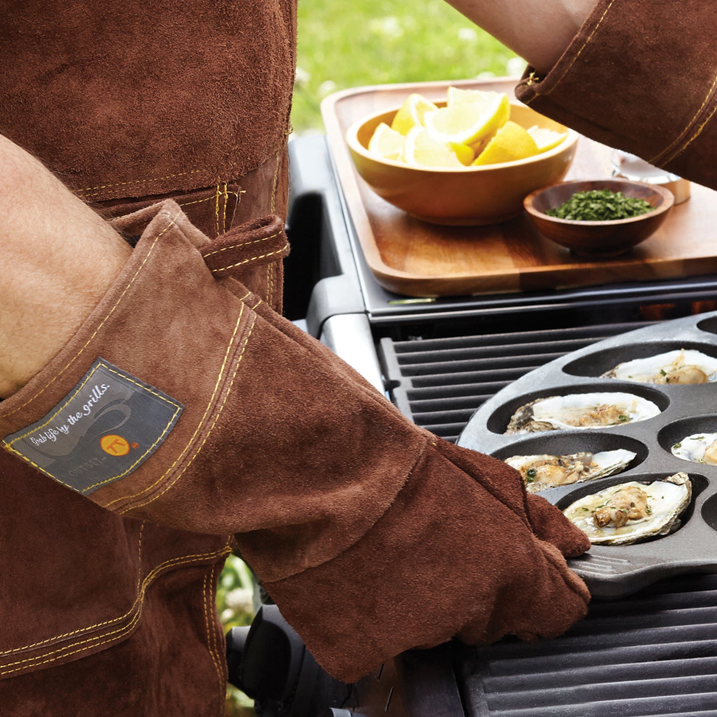Outset Leather Grill Glove Set F234