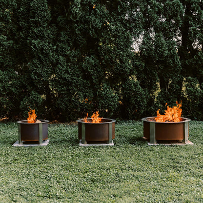 BREEO X Series 19 Smokeless Fire Pit (Patina) with Ash Removal Tool