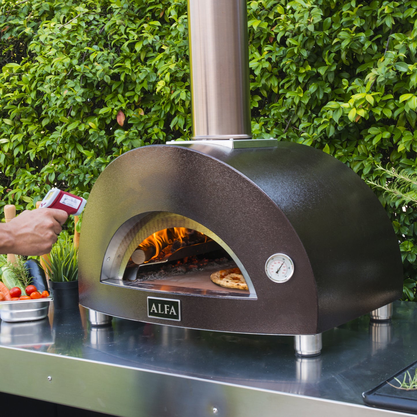 Alfa Moderno Nano Pizza Oven in Copper (Wood Fuel)