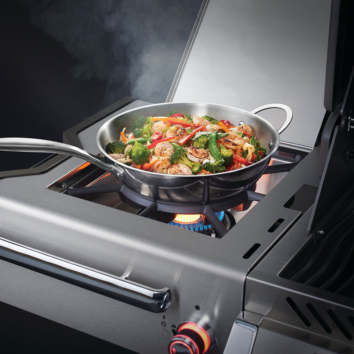 Napoleon Prestige PRO 665 RSIB w/ Infared Side and Rear Burners (Stainless Steel) 8-Burner