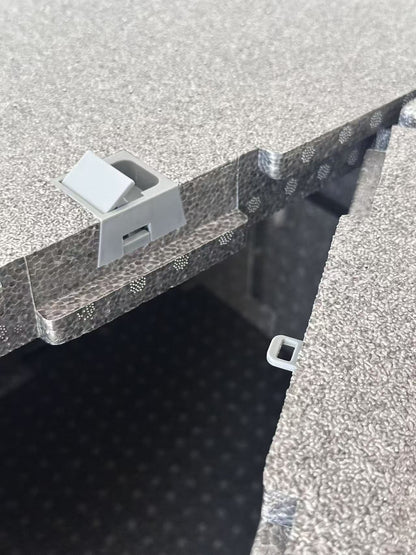 Drip EZ (NEW) Latching 'Que Crib - Dedicated Meat Resting Station