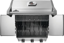 Load image into Gallery viewer, Napoleon Rogue 425 Gas Grill (Stainless Steel) 3-Burner
