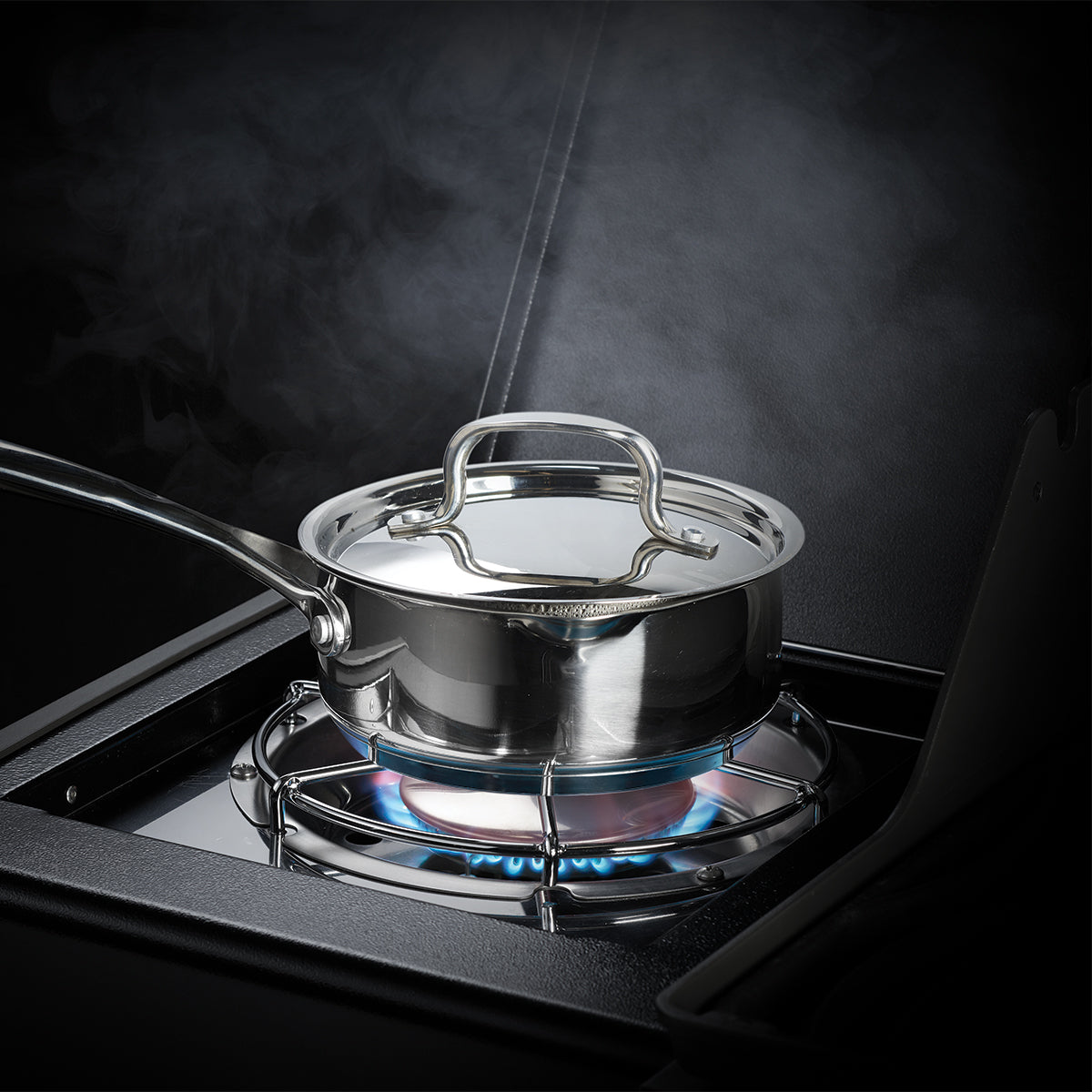 Napoleon Rogue 425 Propane Gas Grill (Black) 3 Burner - R425PK-1