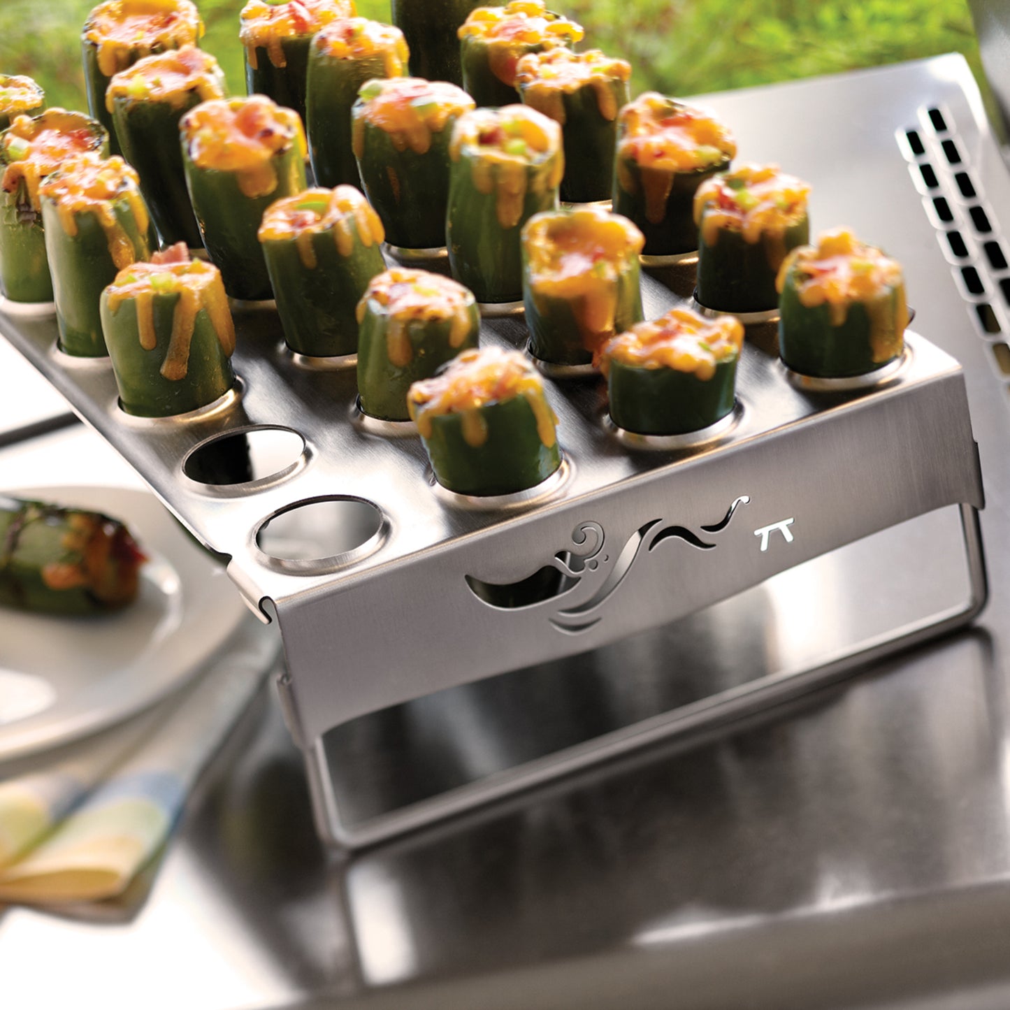 Outset QS83 Chicken Leg & Jalapeño Roaster