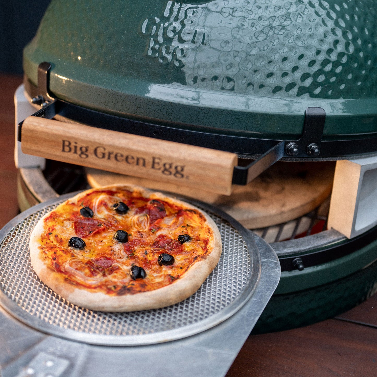 Pizza Oven Wedge for Large Big Green Egg