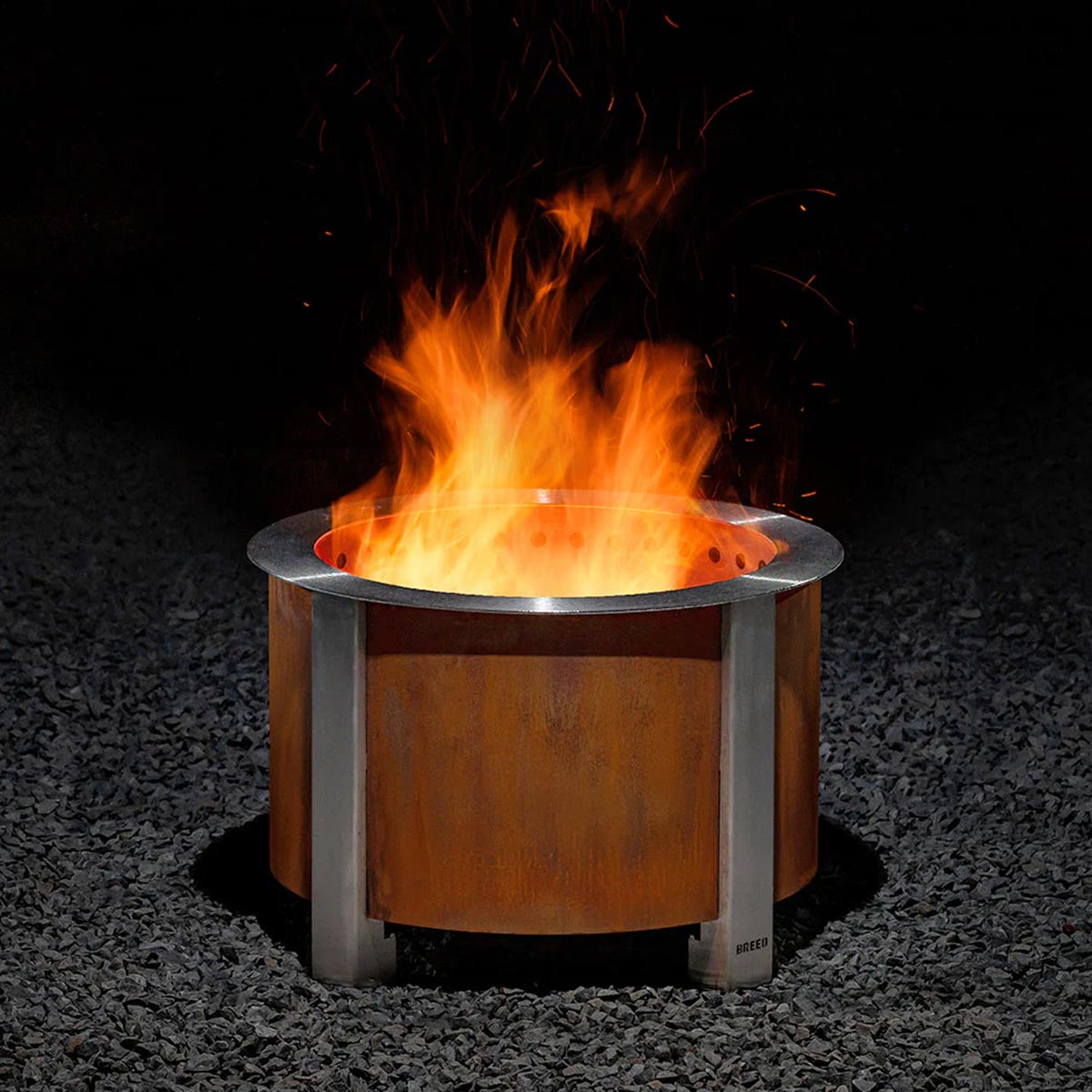 BREEO X Series 19 Smokeless Fire Pit (Patina) with Ash Removal Tool