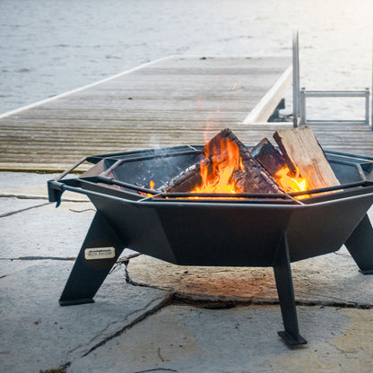 Iron Embers 3' Cottager Fire Pit Package with Spark Screen (No Door)